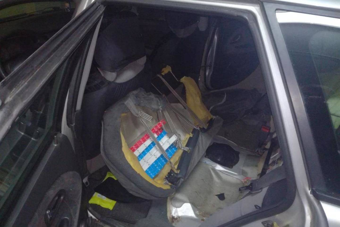 Vilniaus rajono gyventojų automobilyje pareigūnai rado kontrabandinių cigarečių.