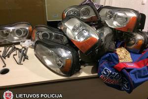 Vilniuje sulaikyta vagių grupuotė: vogdavo „Volvo“ priekinius žibintus