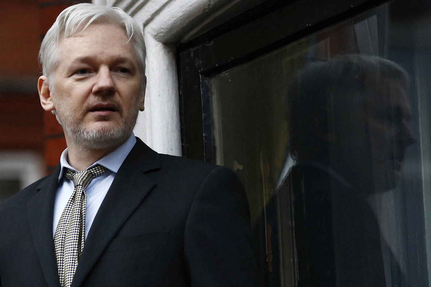 Mamoma, kad J.Assange'as gavo Ekvadoro pilietybę.
