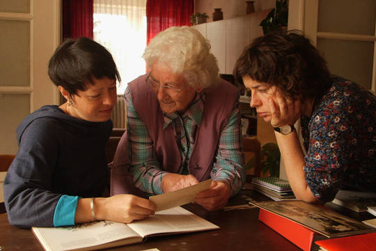 Filmo „Močiute, Guten Tag!“ režisierės: “Šį savaitgalį močiutės į kiną eina nemokamai”