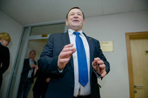 Kęstutis Pūkas traukiasi iš Seimo, jį pakeis Ona Valiukevičiūtė