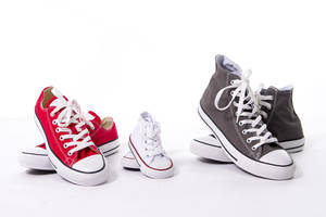 Šeimininkės rado būdą, kaip batams grąžinti jų  baltumą