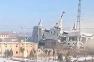 Kinija paskelbė karą krikščionims – nugriovė didžiulę bažnyčią