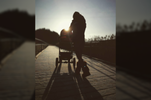 Irūna Puzaraitė su sūneliu jaukiai paminėjo sausio 13-ąją