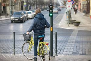 Vilniaus Gedimino prospekte įrengti šviesoforai suteiks privilegijas dviratininkams