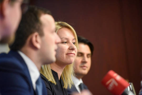 Didžiosios technologijų kompanijos prabilo apie stygių: moterims patiks