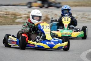 Kartingo lenktynininkų šaltis neišgąsdino – susirinko rekordinis dalyvių skaičius