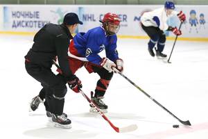 Dovana Lietuvos jaunuoliams: ledo ritulio paslapčių mokys NHL čempionas