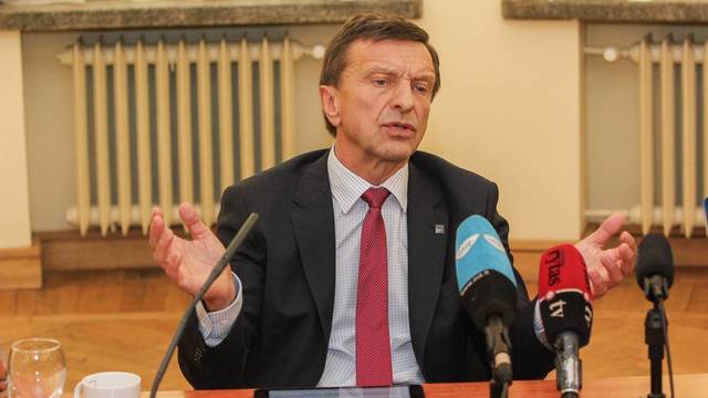 Buvęs KTU rektorius Petras Baršauskas pažeidė įstatymą