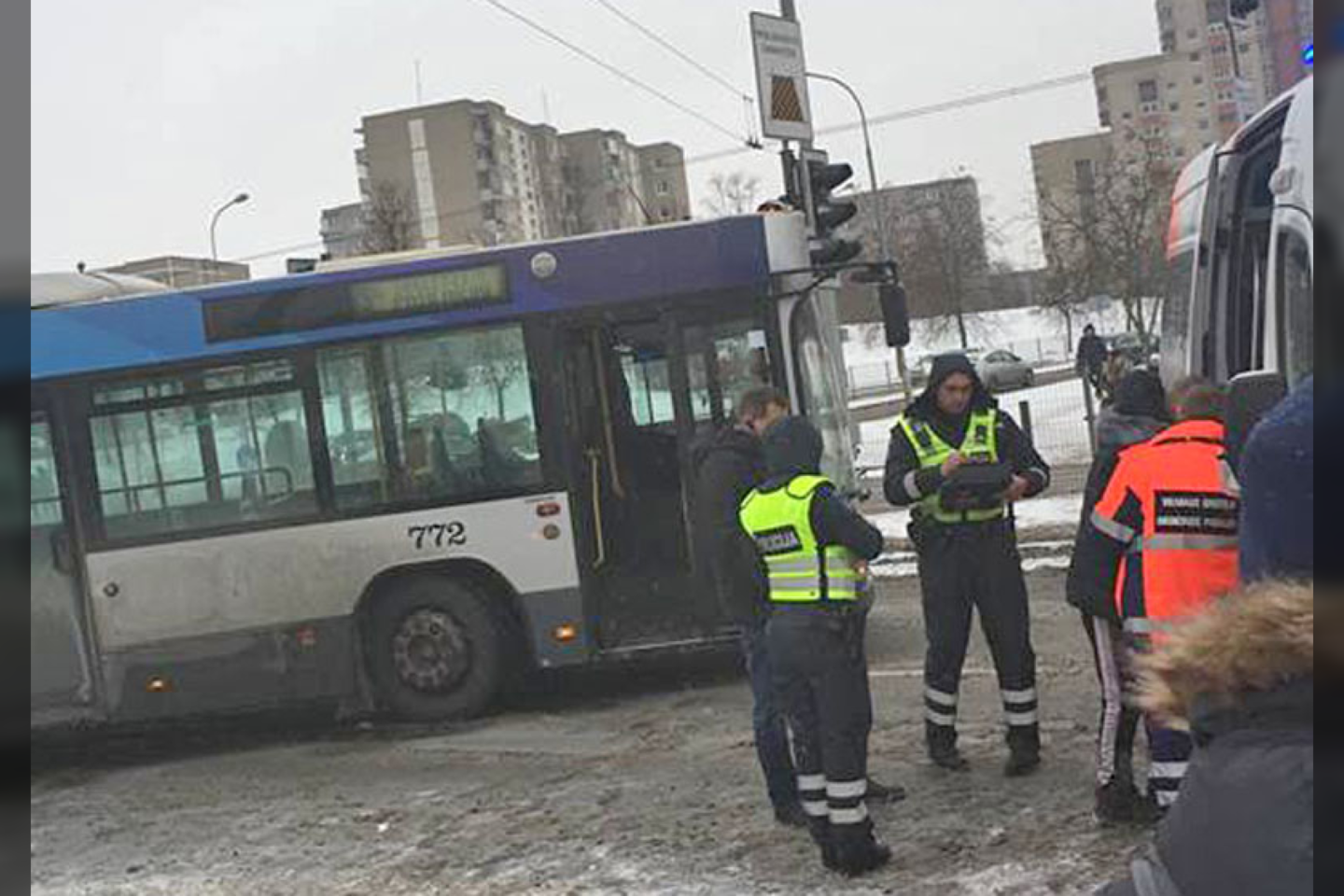 Vilniuje autobusas partrenkė vyrą.
