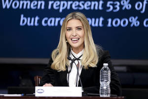 Ivanka Trump užvedė naują madą: dėl jos grožio moterys ryžtasi operacijoms