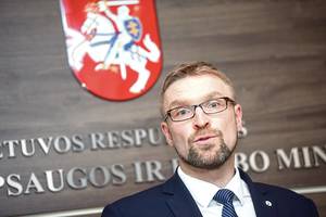 Vienoje iš ministerijų – netikėta analizė: neliūdinkime ministro bent per kitas Kalėdas