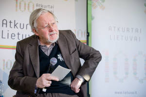 G. Landsbergis mano, kad R. Karbauskis nori išsiaiškinti, kas sugriovė kolūkius