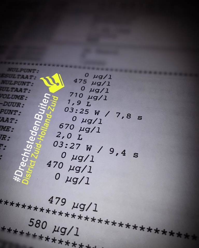 Lietuvis į alkotesterį pripūtė 1,33 prom.<br>Nyderlandų policijos/Politie Drechtsteden-Buiten nuotr.
