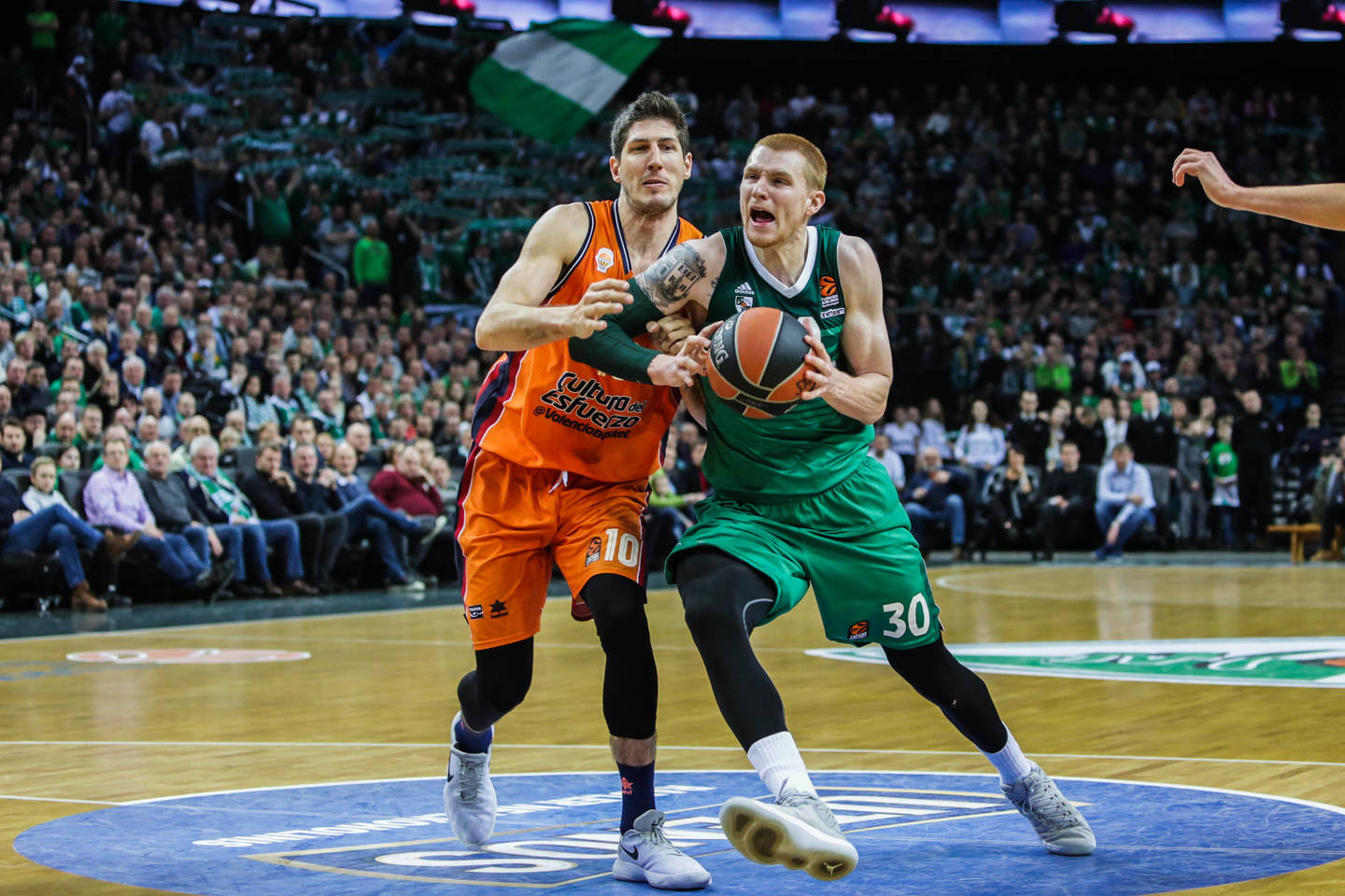 „Žalgiris“ laimėjo ketvirtadienio susitikimą.<br> G.Bitvinsko nuotr.