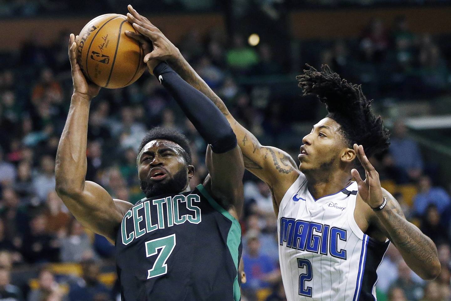 Antausis „Celtics“ – jį įveikė autsaideris „Magic“