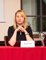 Pasikeitimai darbo rinkoje: „lūpdažių pardavėjos“ tampa IT įmonių vadovėmis