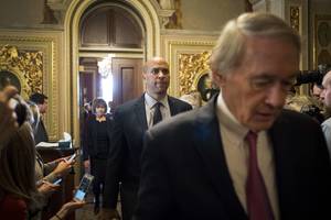 JAV Senatoriai susitarė dėl vyriausybės atidarymo