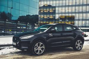 Guinnesso rekordą užfiksavęs „Jaguar E-Pace“ visureigis atvyko į Lietuvą