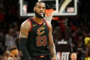 Gaisras Karaliaus LeBrono žemėje: įvyko rimtas „Cavaliers“ susirinkimas