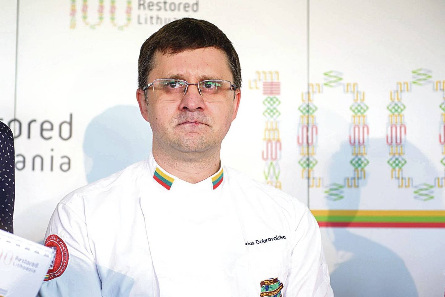 Kulinaro D.Dabrovolsko indėlis į Šimtmečio valgiaraštį – užkandis iš putpelių.<br>J.Stacevičiaus nuotr.