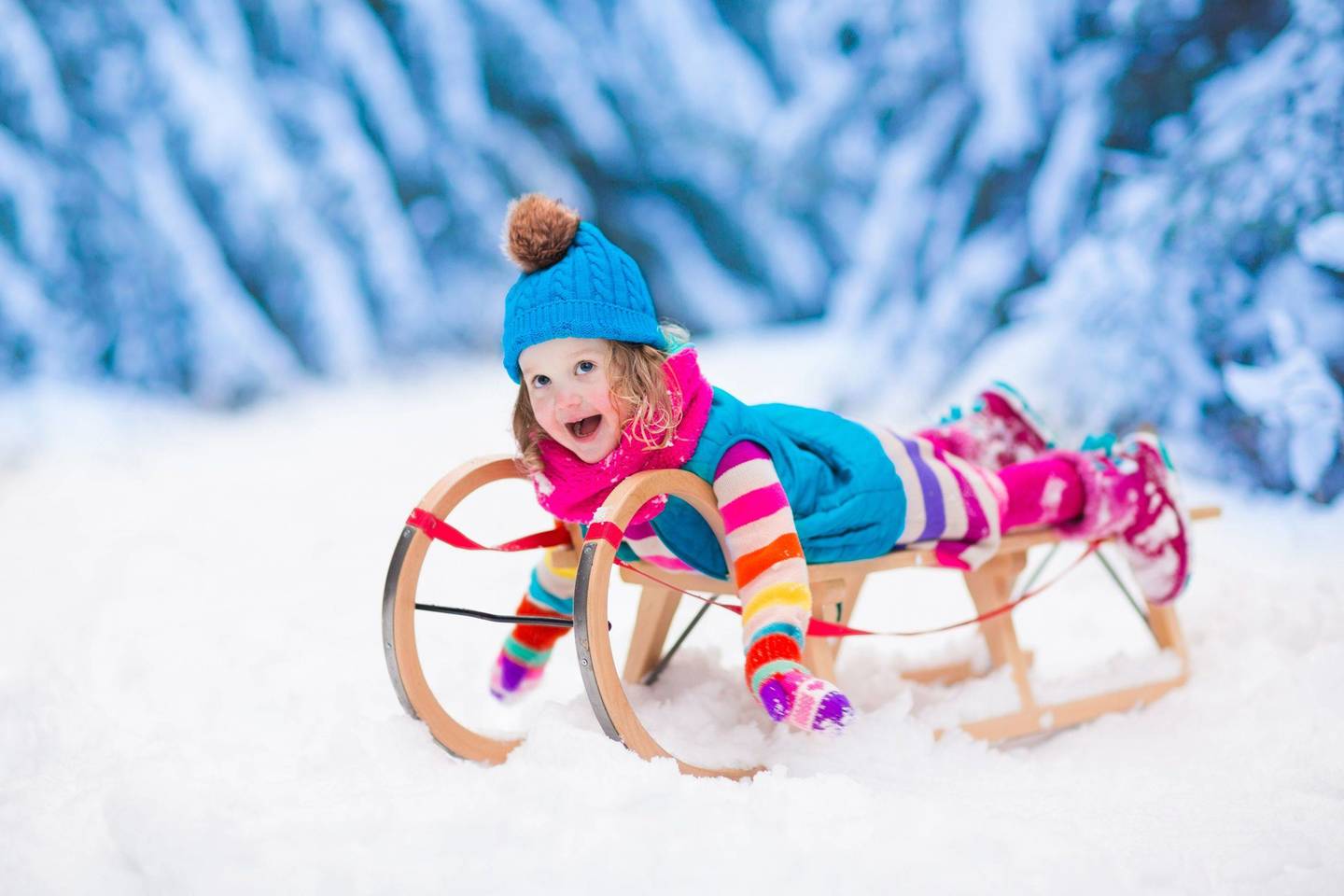  Trečdalį vaikų nelaimingų atsitikimų žiemą sudaro įvykiai, kurie nutinka aktyviai leidžiant laiką gamtoje. <br> 123rf nuotr.