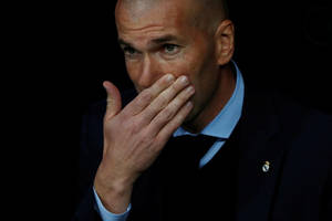 Pažeminimą patyręs Zinedine'as Zidane'as turi paskutinį šansą Madride