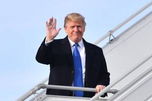Donaldas Trumpas atvyko į Šveicariją dalyvauti Davoso forume