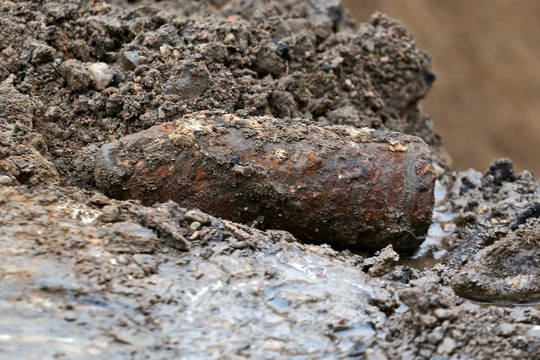 Šiaulių gimnazijos stadione – sprogmuo