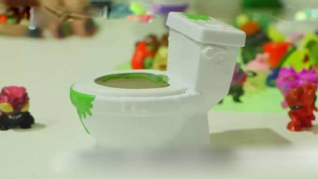 Naujausios tendencijos žaislų rinkoje – tualetinis humoras