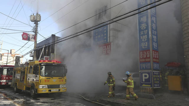 Tragedija Pietų Korėjoje: ligoninėje kilęs gaisras pražudė dešimtis