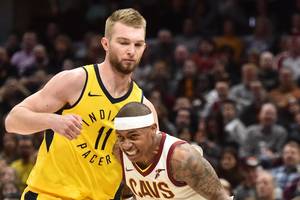 Nesėkmingoje dvikovoje su LeBrono Jameso kariauna – solidus Domantas Sabonis