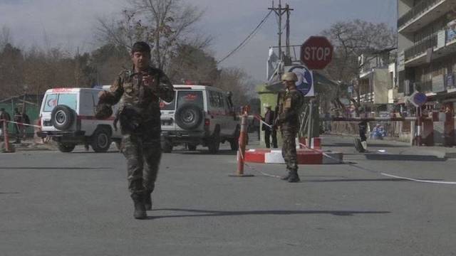 Išpuolis Kabule: sprogmenis slėpė greitosios pagalbos automobilyje