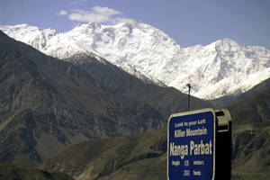 Lenkijos alpinistai išgelbėjo prancūzę, įstrigusią ant „kalno žudiko“