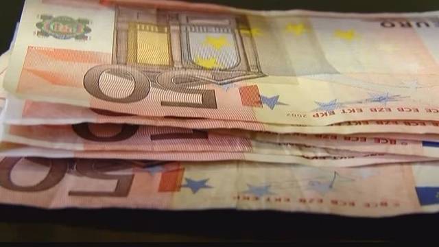 Absurdas – antstolio išieškoma skolos suma 0, o sumokėti turi 80 eurų