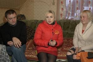 Vyras išdavė su geriausia drauge: kuo baigsis moterų akistata?