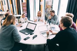 Kaip išnaudoti ne visą parą užimtas automobilių aikšteles – rado sprendimų