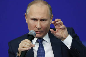 Rusijos dopingo krikštatėviu įvardintas V. Putinas pratrūko: „Tas G. Rodčenkovas – puskvailis“