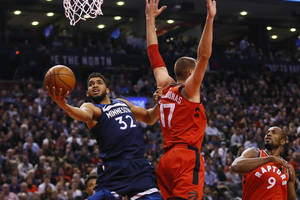 Su NBA pirmuoju šaukimu susidūręs Jonas Valančiūnas šiam davė gerų pamokų