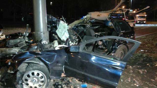 BMW avarijoje Kaune žuvusi 6 vaikų motina buvo palikusi miegančius mažylius