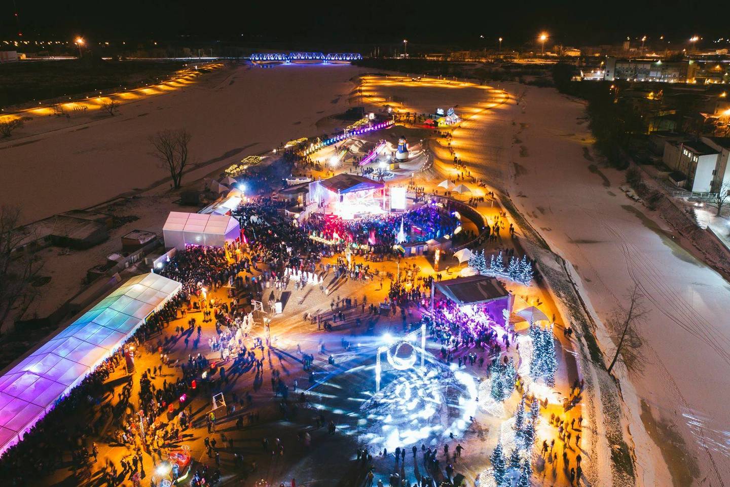 Pernai per tris dienas Jelgavos ledo skulptūrų festivalį aplankė net 80 tūkstančių žmonių.
