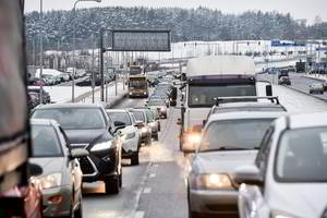 Įspėjo vairuotojus dėl spūsčių Vilniuje: kovo mėnesį laukia nauji išbandymai