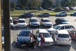 Kaune užpulto „Audi“ vairuotojas atskleidė, kas įvyko, bet dar labiau nustebino policija