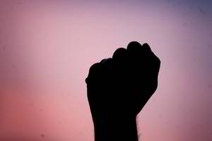 Šiaulietė pasiskundė, kad Klaipėdos klube apsaugininkas ją tėškė į sieną