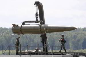 Raketos „Iskander“ dislokuotos Kaliningrado srityje, patvirtino Valstybės Dūmos komiteto vadovas