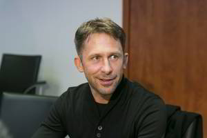 Į teismą atvykęs Egidijus Dragūnas: „Pasipuošiau. Ar į laidotuves, ar į teismą – tas pats“