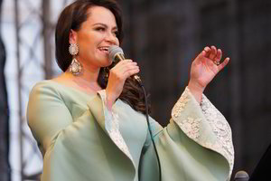 Evelina Sašenko: „Stovėdama scenoje su simfoniniu orkestru visada jaučiu virpuliukus“