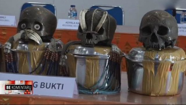 Šventvagiška kontrabanda: apsukruoliai Balyje gabeno ritualines kaukoles