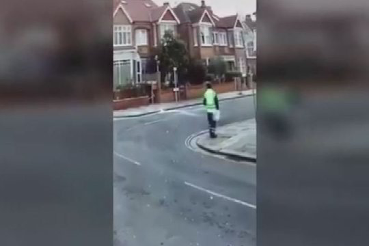 Valytojas tapo neįtikėtino įvykio liudininku: tai pasitaiko tik filmuose