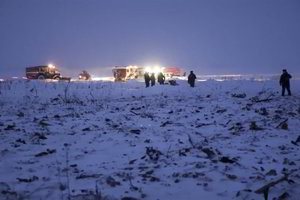 Rusijoje nukrito iš Maskvos pakilęs keleivinis lėktuvas, žuvo 71 žmogus